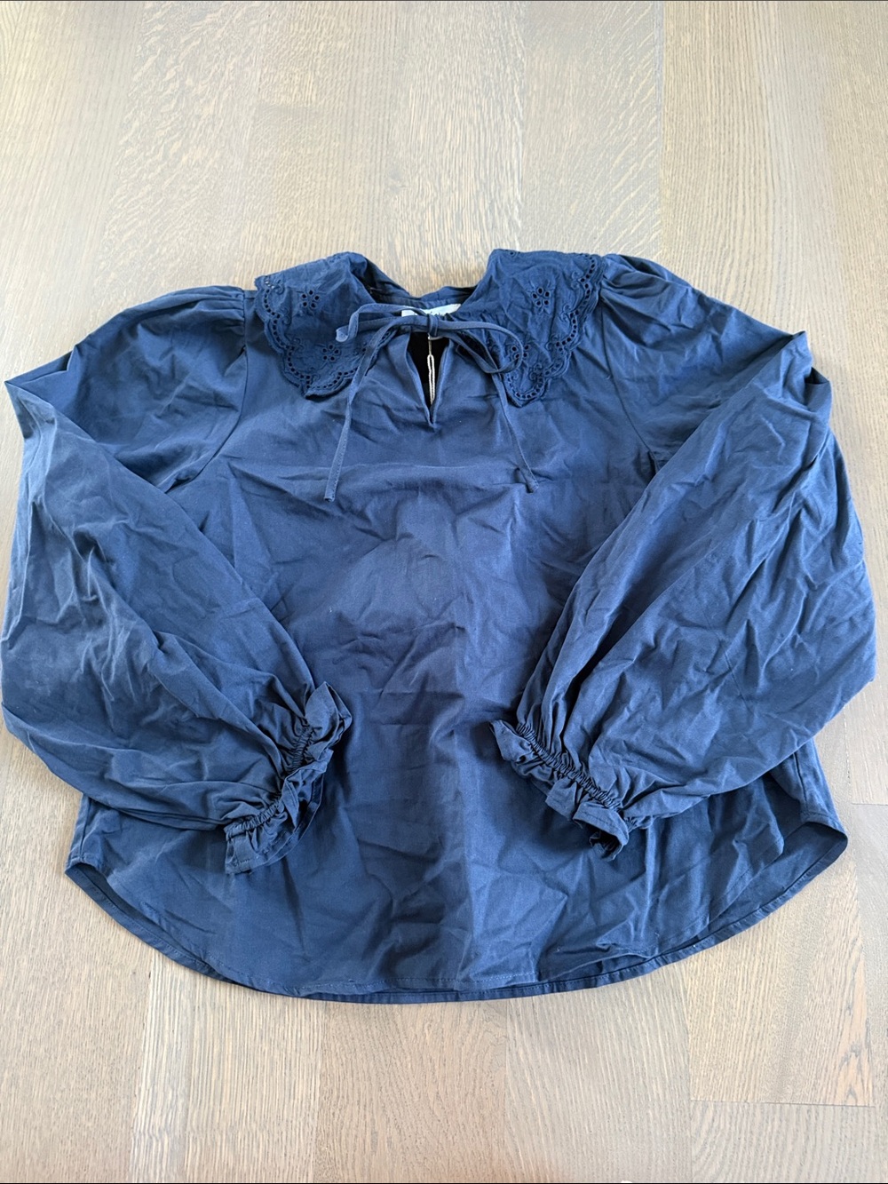 Polagram navy blue blouse